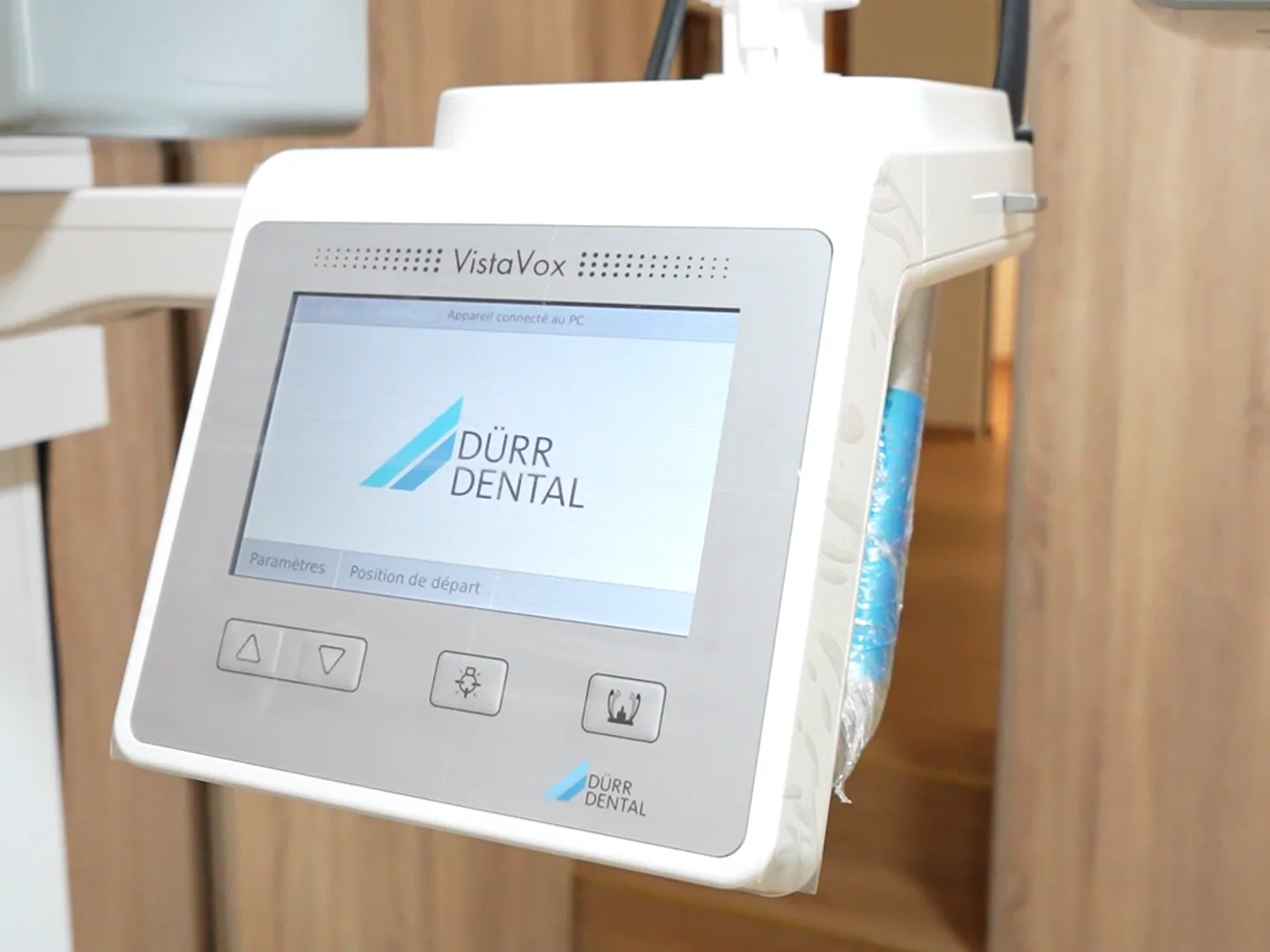 Écran de commande du Cone Beam VistaVox Dürr Dental du cabinet